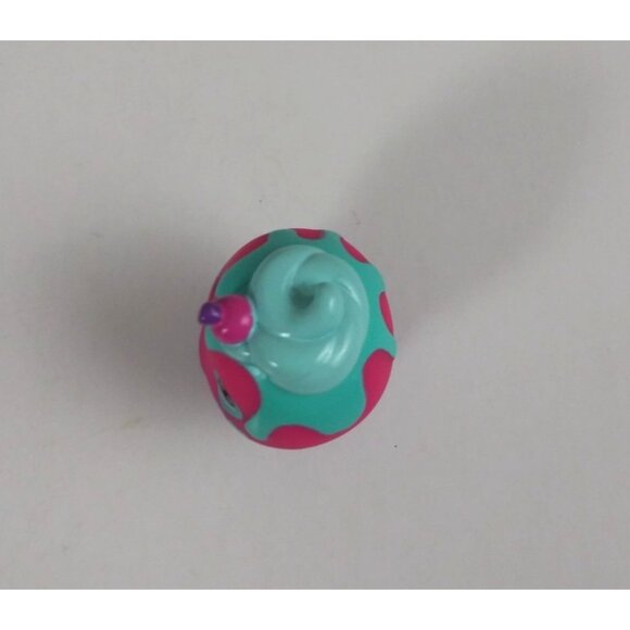 Bananas Bunch 3 Wild Blossom Tree Mystery Figure Bobbie Jellyfish Rare - Picture 5 of 6